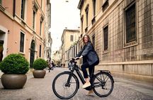 Trieste E-Bike Tour: Old Town, Miramare Castle and Gelato