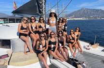  Benalmádena: Sailing and Dolphin Watching with Snacks and Drinks
