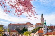 Fairytale Český Krumlov and Bohemian Village Day Tour with Lunch