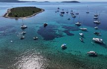 Split/Kaštela/Trogir: Blue Lagoon 3 Islands Tour with drinks
