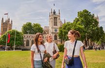 Tower of London: Guided Tour with Thames River Cruise