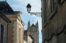 Eleanor of Aquitaine Walking Tour in Poitiers