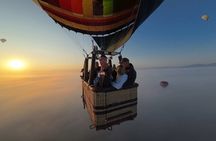 Hot air balloon flight in Teotihuacán + Breakfast in a Cave