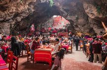 Hot air balloon flight in Teotihuacán + Breakfast in a Cave