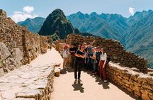 Private guide tour at Machu Piccchu