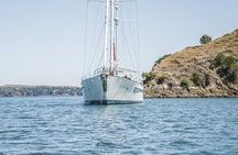Yonder Star Sailing Yacht