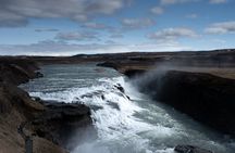 Golden Circle Tour, hidden waterfall and Lava Tunnel