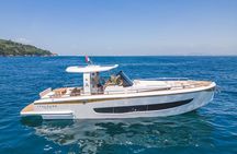 Luxury Motor Yacht Tour from Palma de Mallorca 4h 10pax max