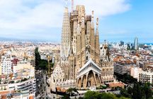 Sagrada Familia Monolingual Tour with Skip the Line Ticket 