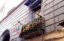 Sounds and Stories with Local Icons in Naples Music Tour