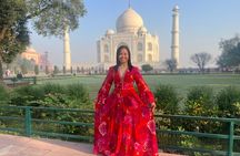 Taj Mahal Sunrise with Photography & Local Expert Guide Tour