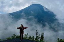 Tour to the active Pacaya Volcano.