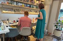 Handmade wreath experience using tatami mat edges in Tokyo