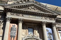 Brussels Walking Tour with Chocolate, Beer and Waffles