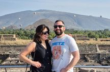 Teotihuacan Pyramids: 100% Private Tour with Transportation