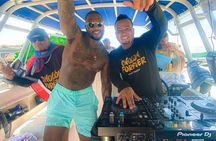 Boat Party on Cholón Island 
