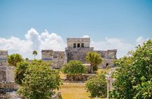 Private Tour to Tulum and Swimming with Turtles in Akumal