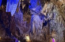 Coron Pukaway Cave & Twin Lagoon Private Tour with beach lunch