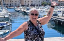 Diving in Authentic Marseille with a local