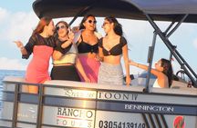 Private Cabo Tritoon Cruise: Arch, Snorkeling or Sunset