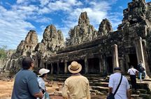 Angkor Wat 1-Day Tour by Private Car or Minivan