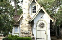 Guided 2-hour Walking Tour in Enchanting Carmel by the Sea