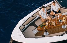 Milos: Small Group Yacht Tour—Kleftiko Sarakiniko Poliegos