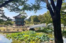 Time Travel in Seoul: Gyeongbokgung Palace, Folk Museum & Bukchon