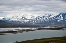 Explore the Legendary Town of Longyearbyen