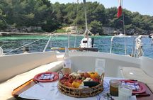 Private sailing excursion & Provencal picnic