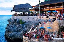 7Mile Beach/Ricks Cafe Tour with Free Shopping from Montego Bay