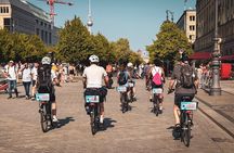 Berlin: Guided Bike Tour to Explore the Highlights