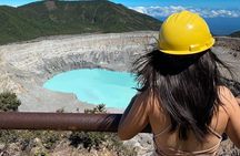 Private Tour to Poás Volcano with Local Strawberry Tasting
