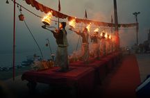Varanasi at Dawn: Boat Ride & Storytelling Walk Through Old City