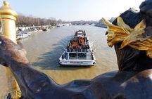 Bateaux Mouches Seine River 1 Hour Sightseeing Cruise