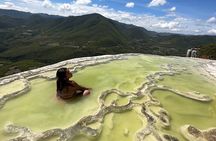 Monte Albán, Hierve el Agua, Mezcal distillery & Teotitlán rugs