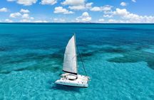 Afternoon Catamaran to Isla Mujeres: Snorkel, Open Bar & Sunset
