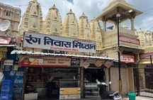 Udaipur: Old city Tuk Tuk Ride & Food Tour with Female guide