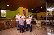 Coffee, Nature and Culture with Tica Family in Monteverde