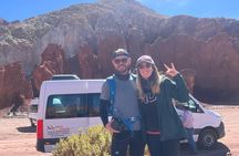 Tour of the Rainbow Valley and Petroglyphs of Yerbas Buenas