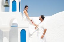 Santorini Private Photoshooting With a Local Photographer