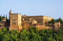 Guaranteed Guided Tour of the Alhambra and Generalife
