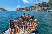Boat tour of the Gulf of Poets