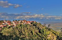 Full-Day Kakheti Tour Wine, Food and Sighnaghi City of Love