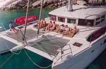 Catamaran Cruise to Dia Island with Meal and Water Activities
