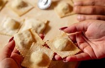 Authentic Italian Pasta Making Class in Rome