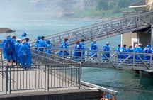 Niagara Falls Small Group Tour w/Helicopter and Maid of the Mist