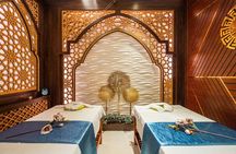 Experience the unique Revitalizing Soy Candle Massage