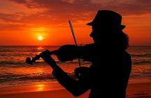 Devil’s Saddle Boat Tour – Serenade with Violinist & Aperiboat