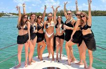 Miami Private Yacht charter, Luxury boat